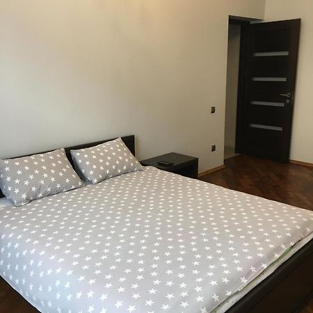 Apartment On Centre إلفيف المظهر الخارجي الصورة